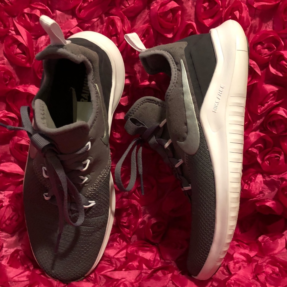Nike Free TR8 Training Shoe - Picture 2 of 8